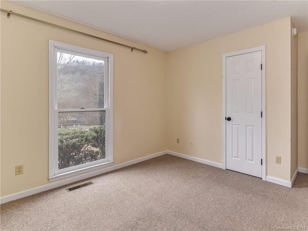 The Village At Averys Creek - Residential