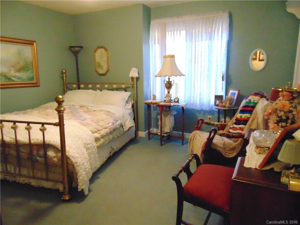 Hidden Hut Farms - Residential