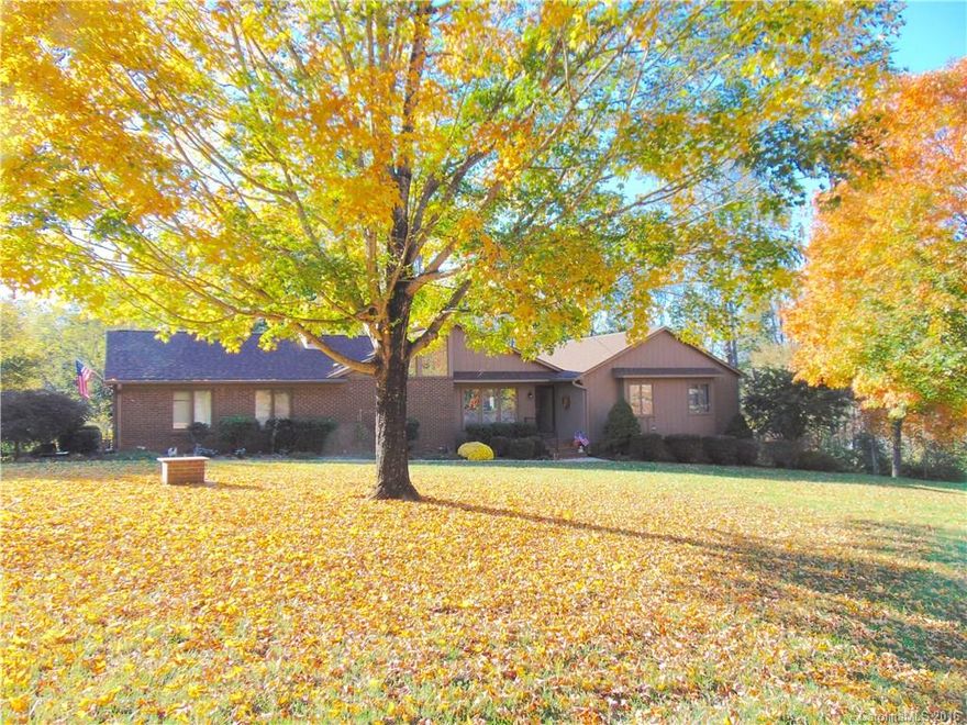 340 Hidden Hut Rd. is a Nice Ranch w/Basement, nestled on 1 Acre in the West Rowan School District! Offering 3 BDRMS, 2BA, Formal Dining, Gas Log Fireplace in Living Room, Attached Carport, Beautiful Landscaping, & Finished Basement w/ Many Possibilities! Relax & Enjoy the Screened in Sunroom as the North Carolina Winter Season approaches bringing Snow & Anxious Neighborhood Children Ready for Sledding on the Hill at the back of the property. 30 Minute Commute to Charlotte, or Winston Salem.