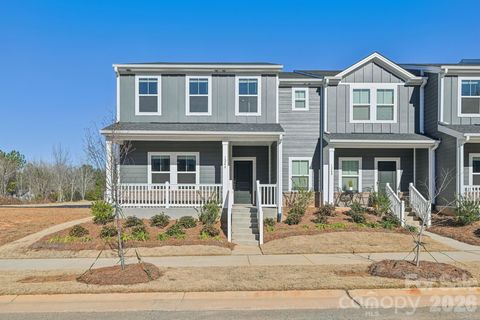 Photo of 114 Ciara Place #D, Mooresville, NC 28117 (MLS # 4386111)