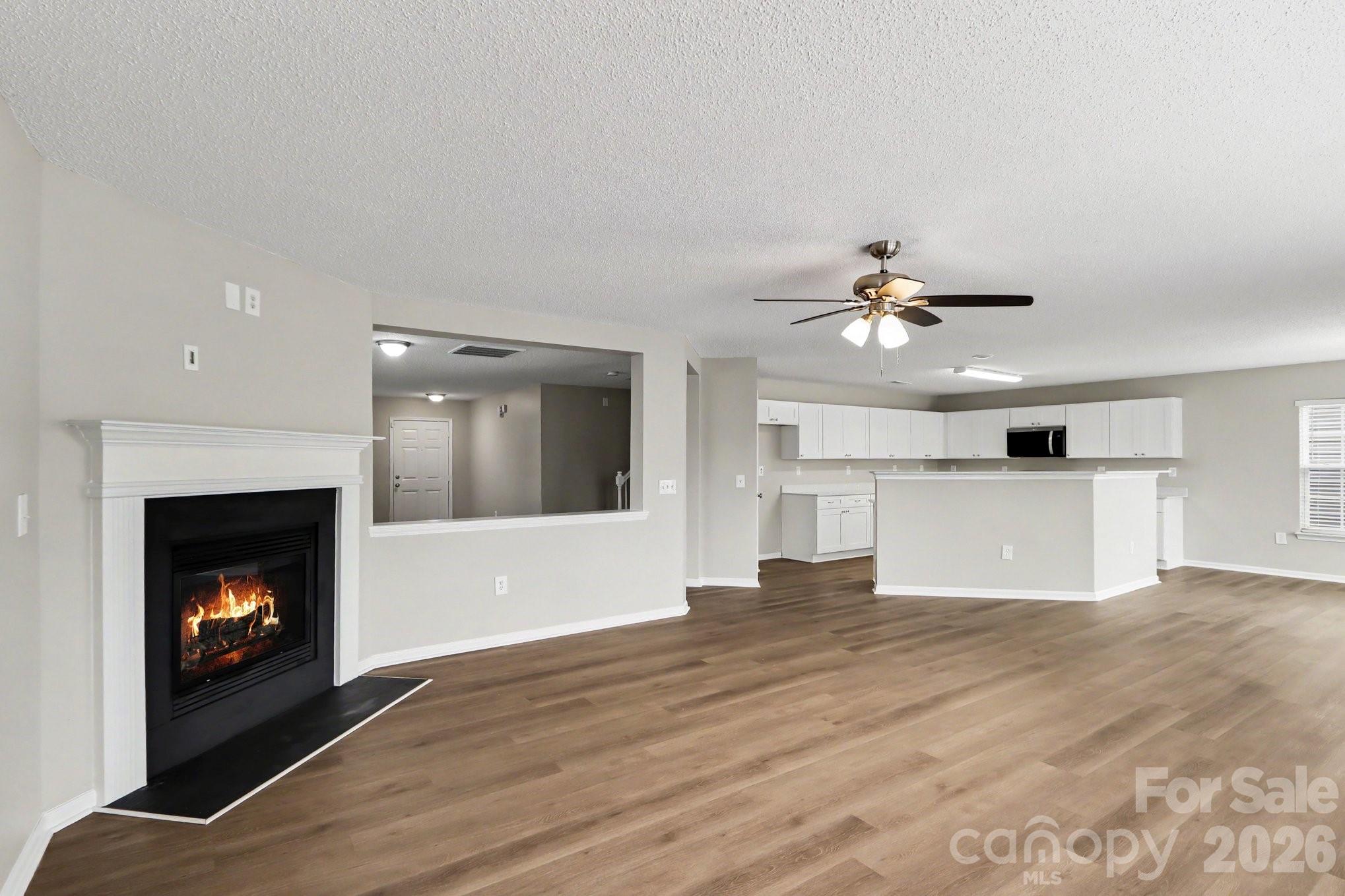 4022 Houldsworth Drive