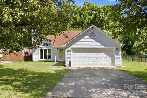 Photo of 7614 Trotter Road, Charlotte, NC 28216 (MLS # 4377328)