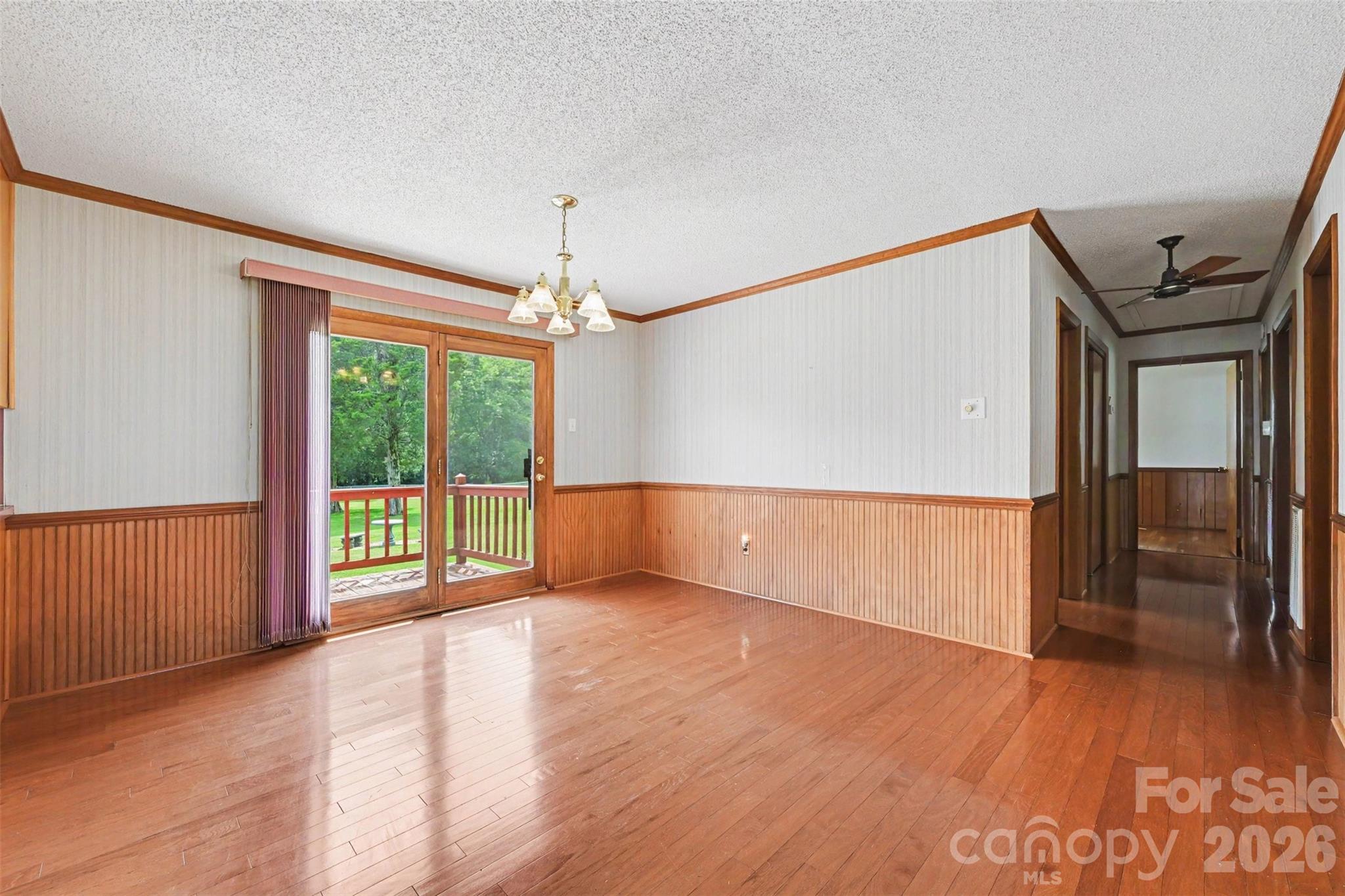 225 Oliphant Road