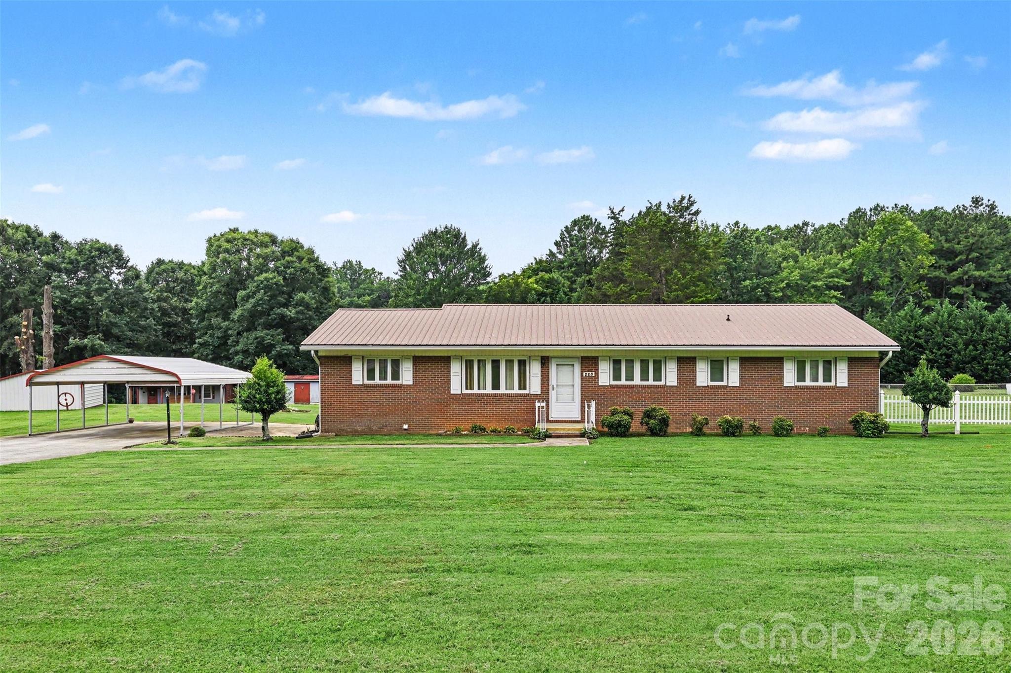 225 Oliphant Road