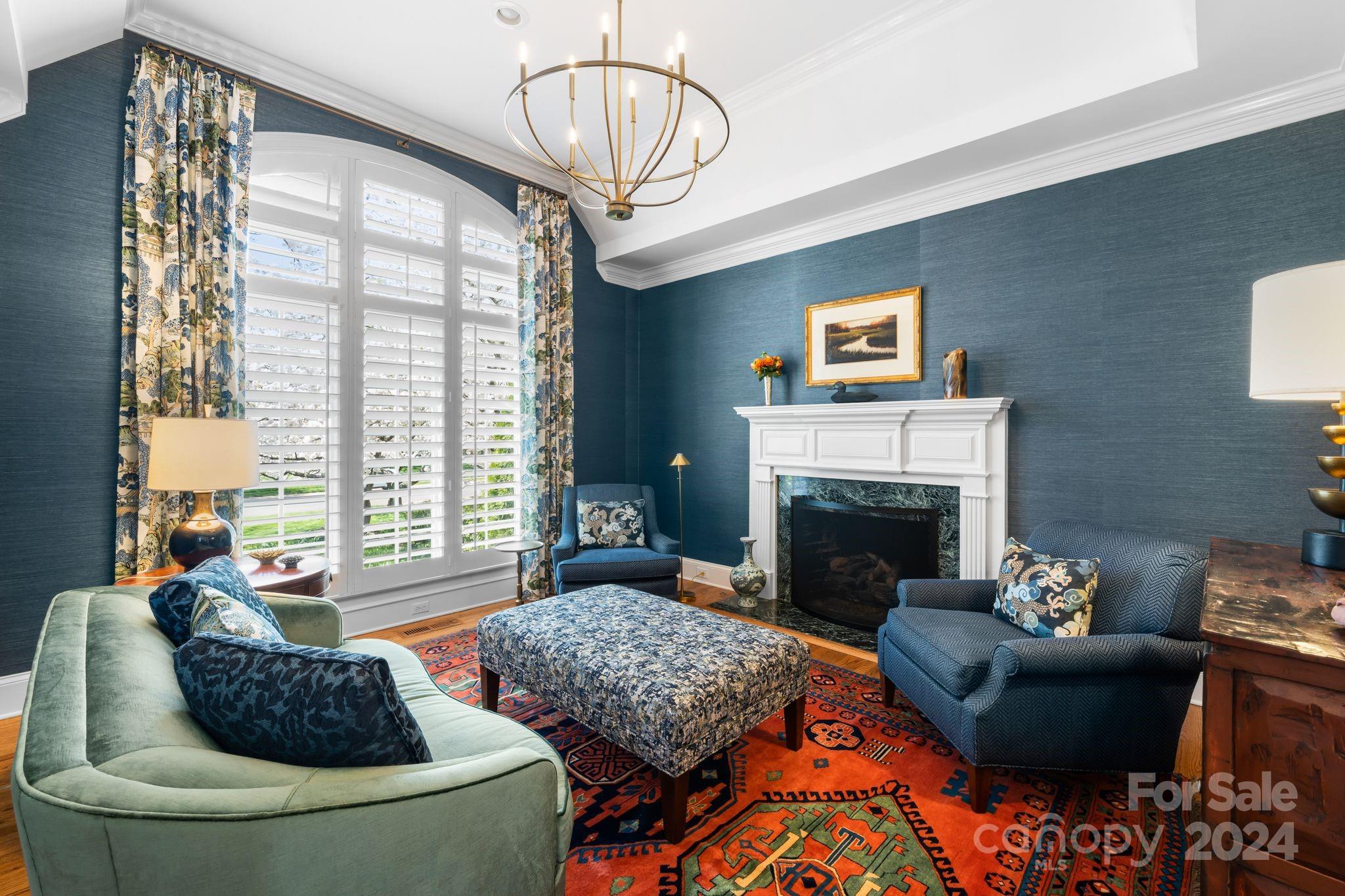 The Peninsula - Residential