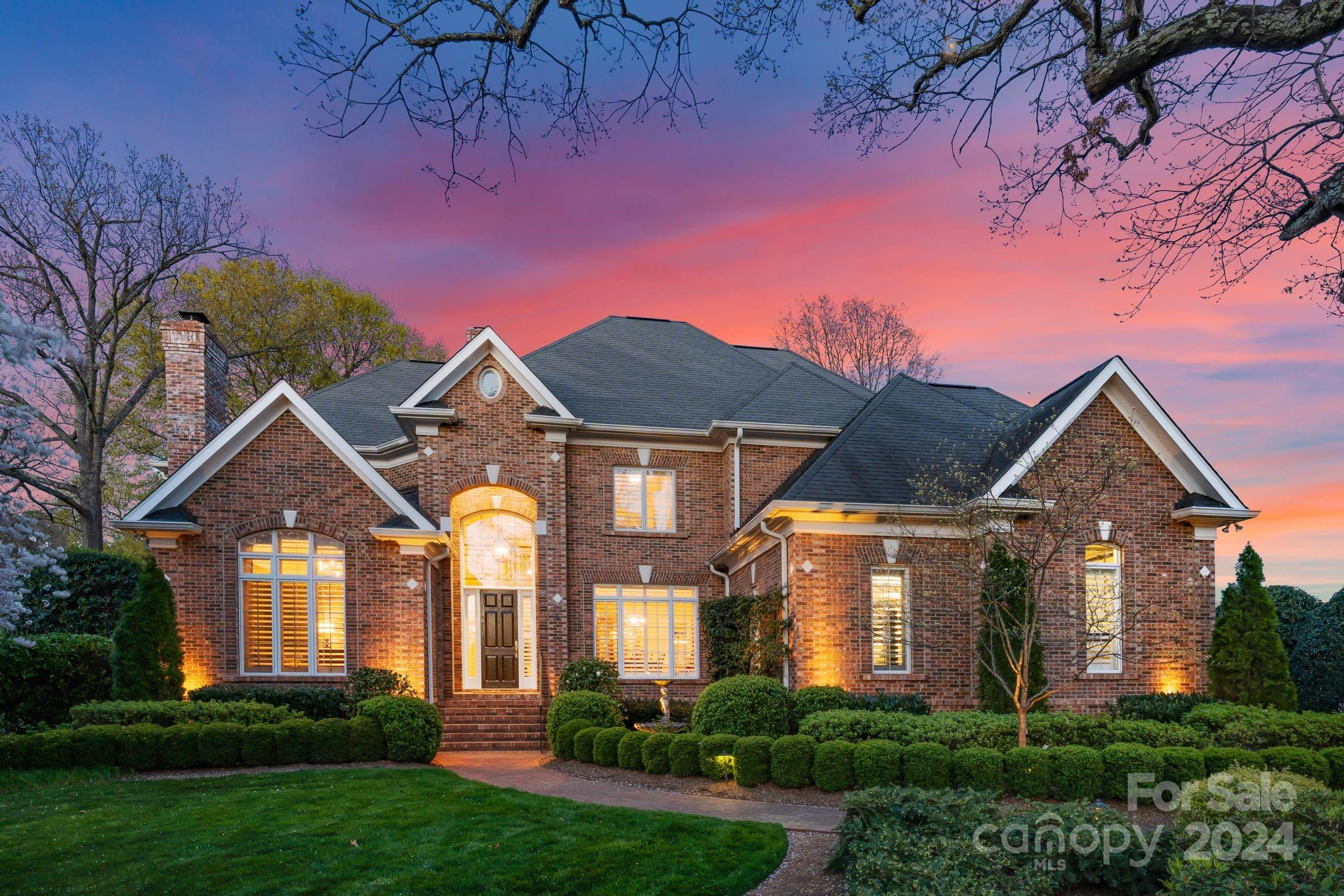 The Peninsula - Residential