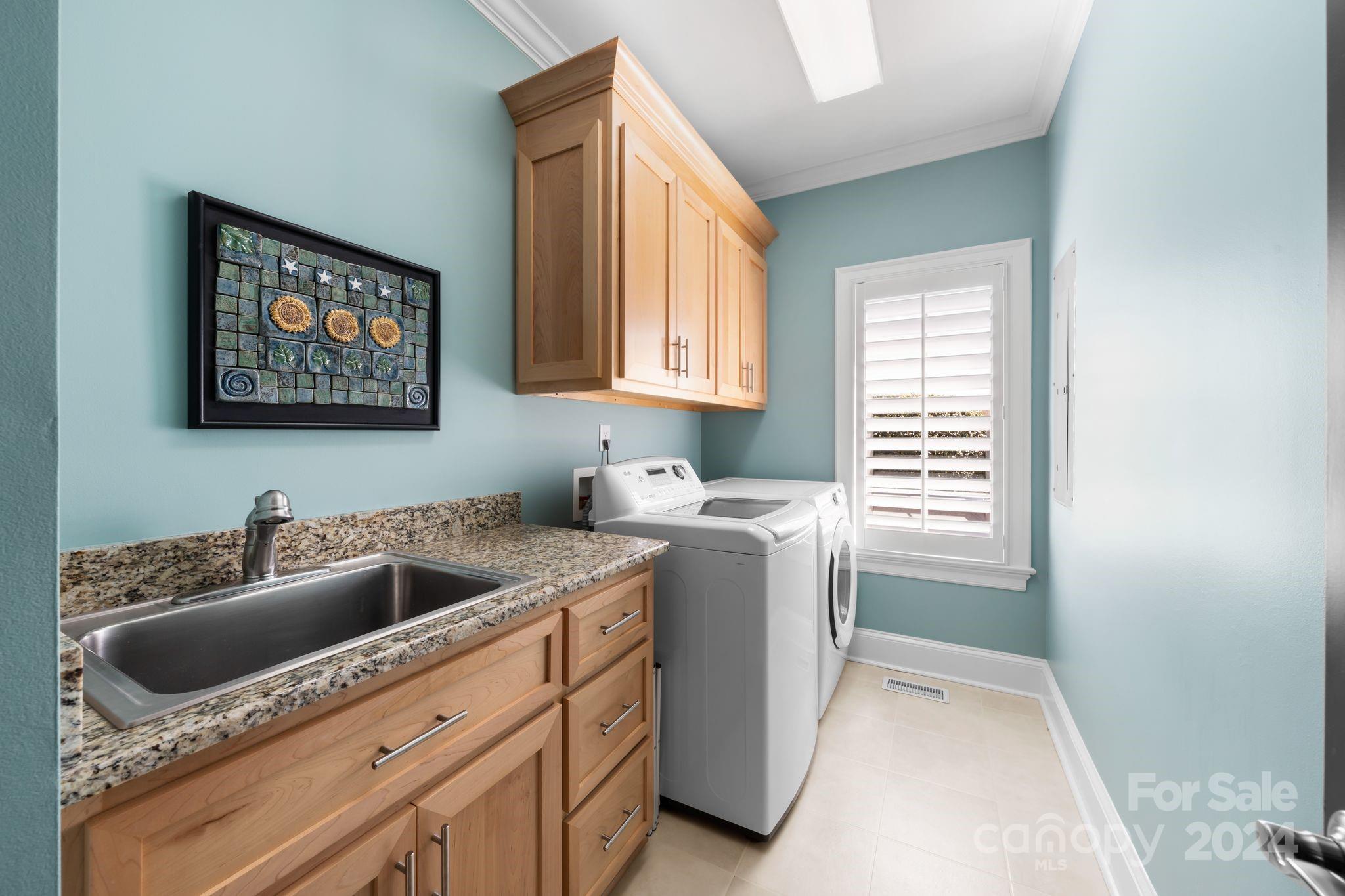 The Peninsula - Residential