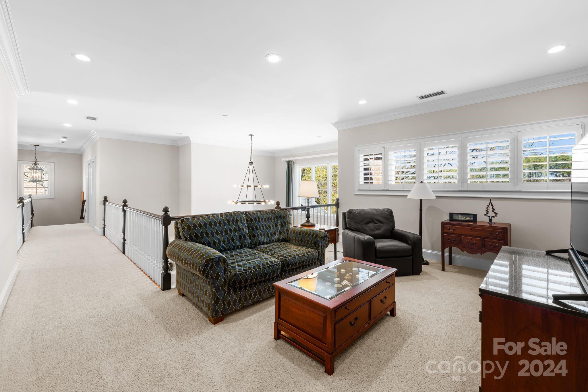 The Peninsula - Residential