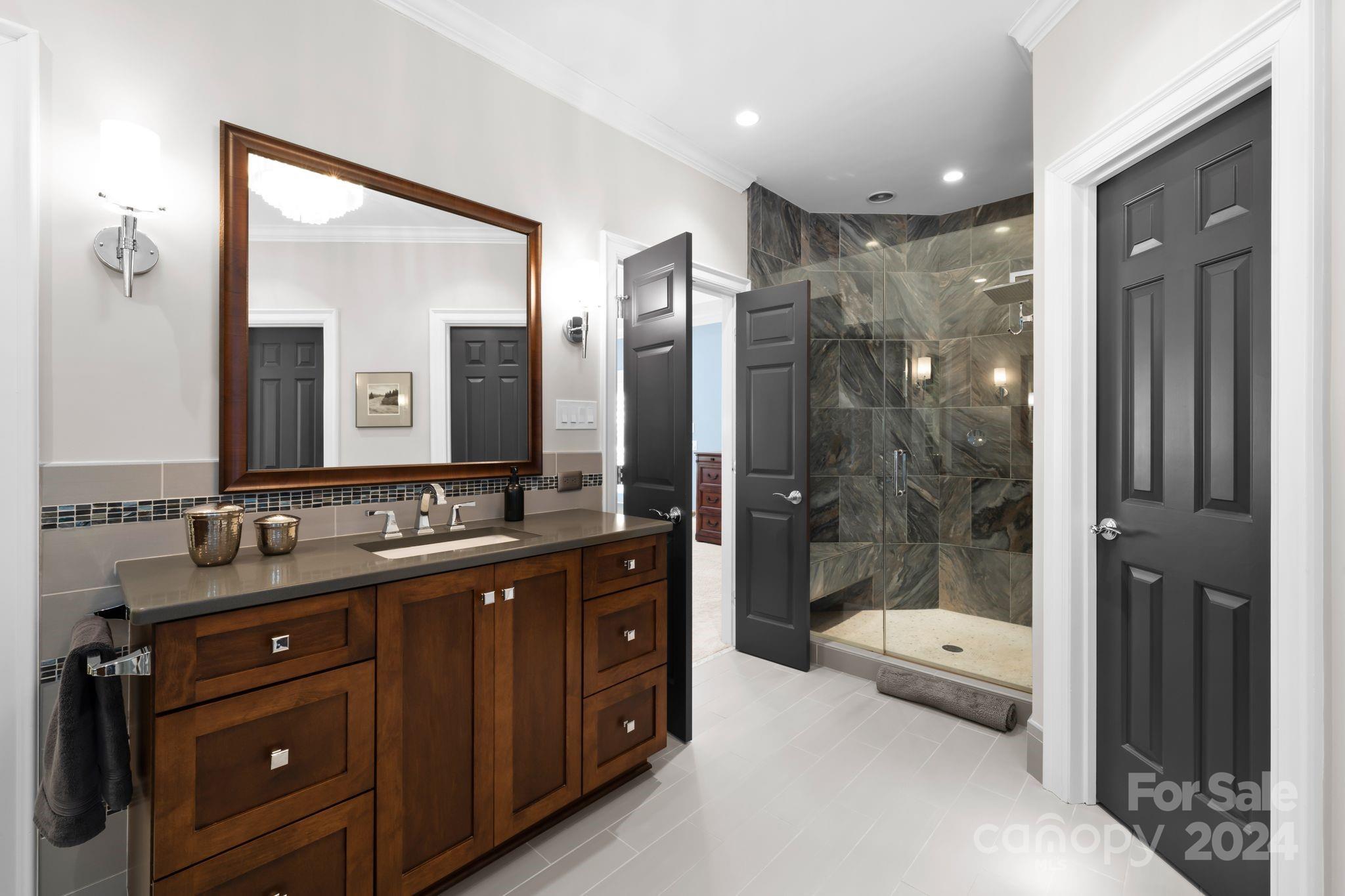 The Peninsula - Residential