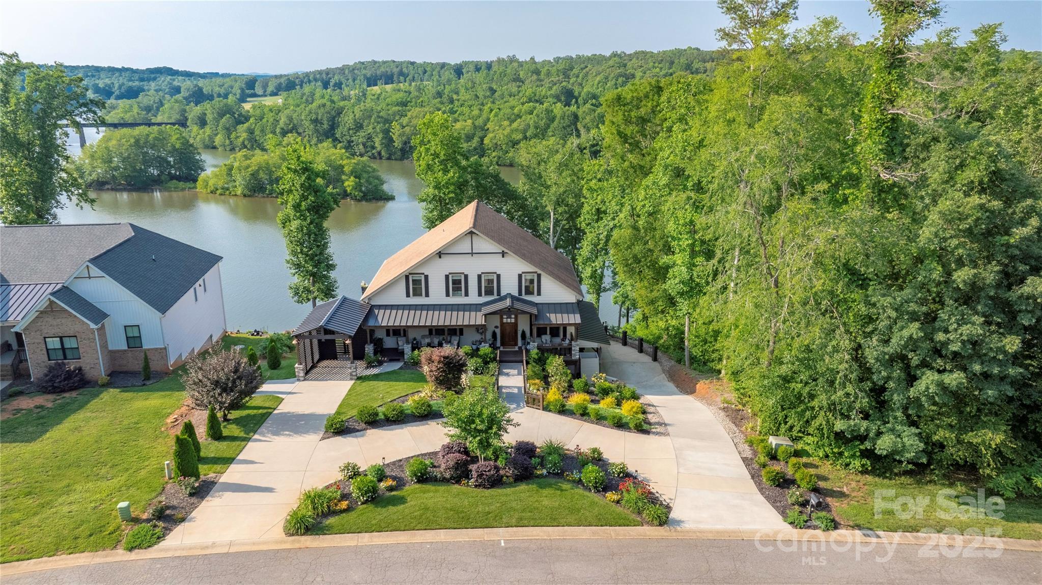 5888 Wood Duck Way