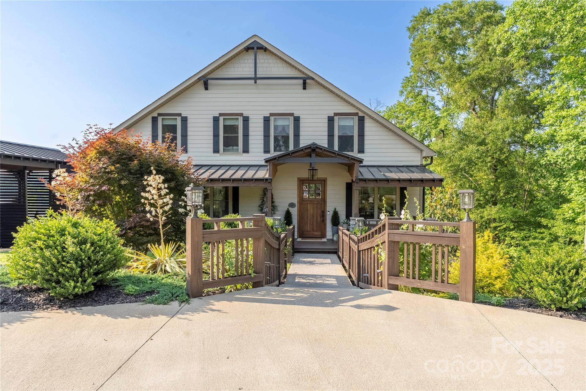 5888 Wood Duck Way