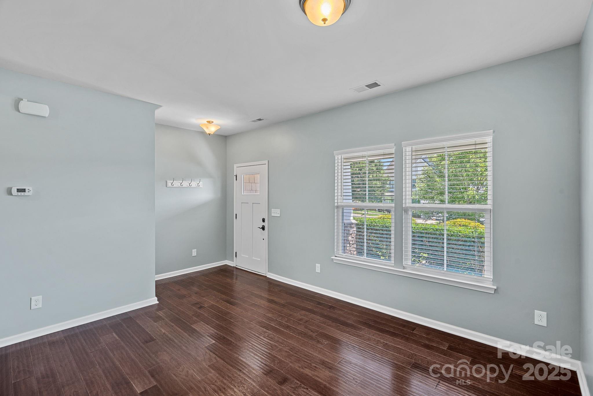 321 Almora Loop
