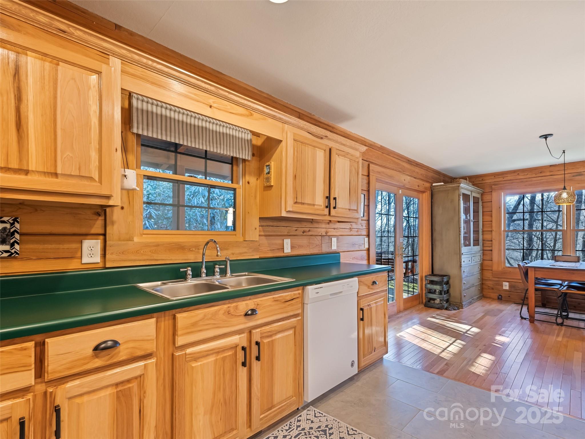 Rainbow Mountain Development - Residential