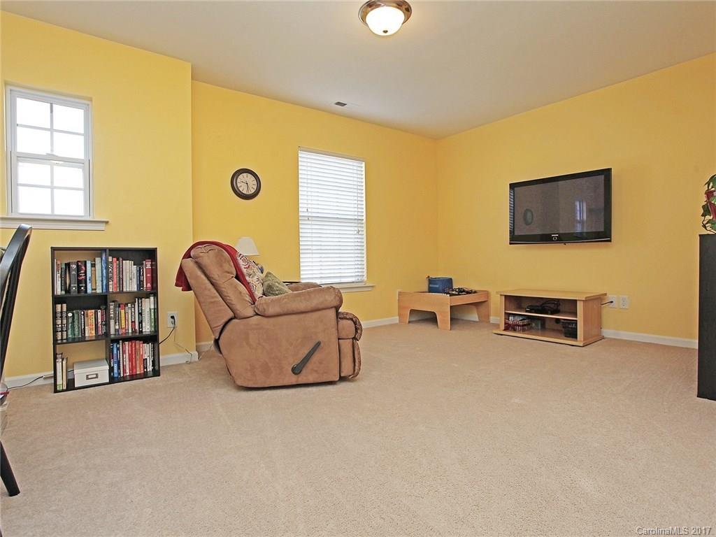 English Trails - Residential