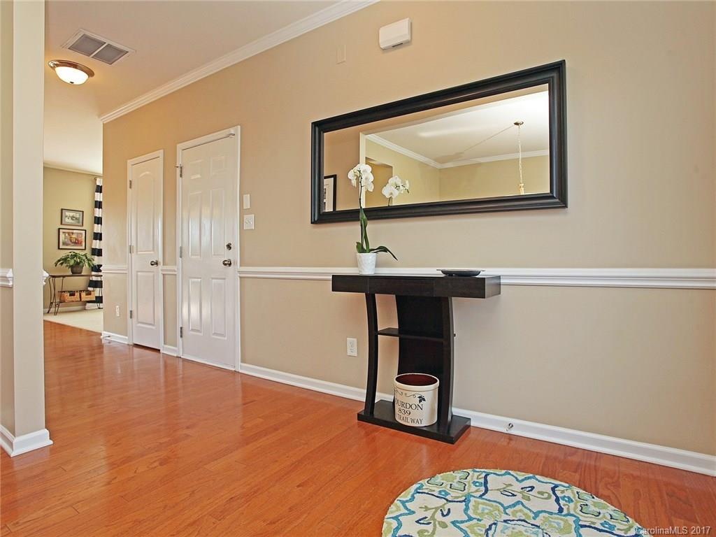 English Trails - Residential