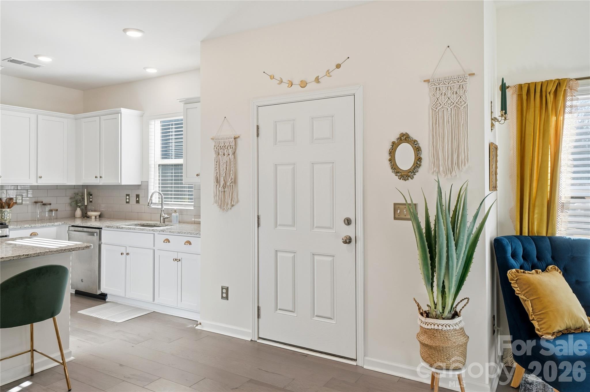 3627 Secrest Landing