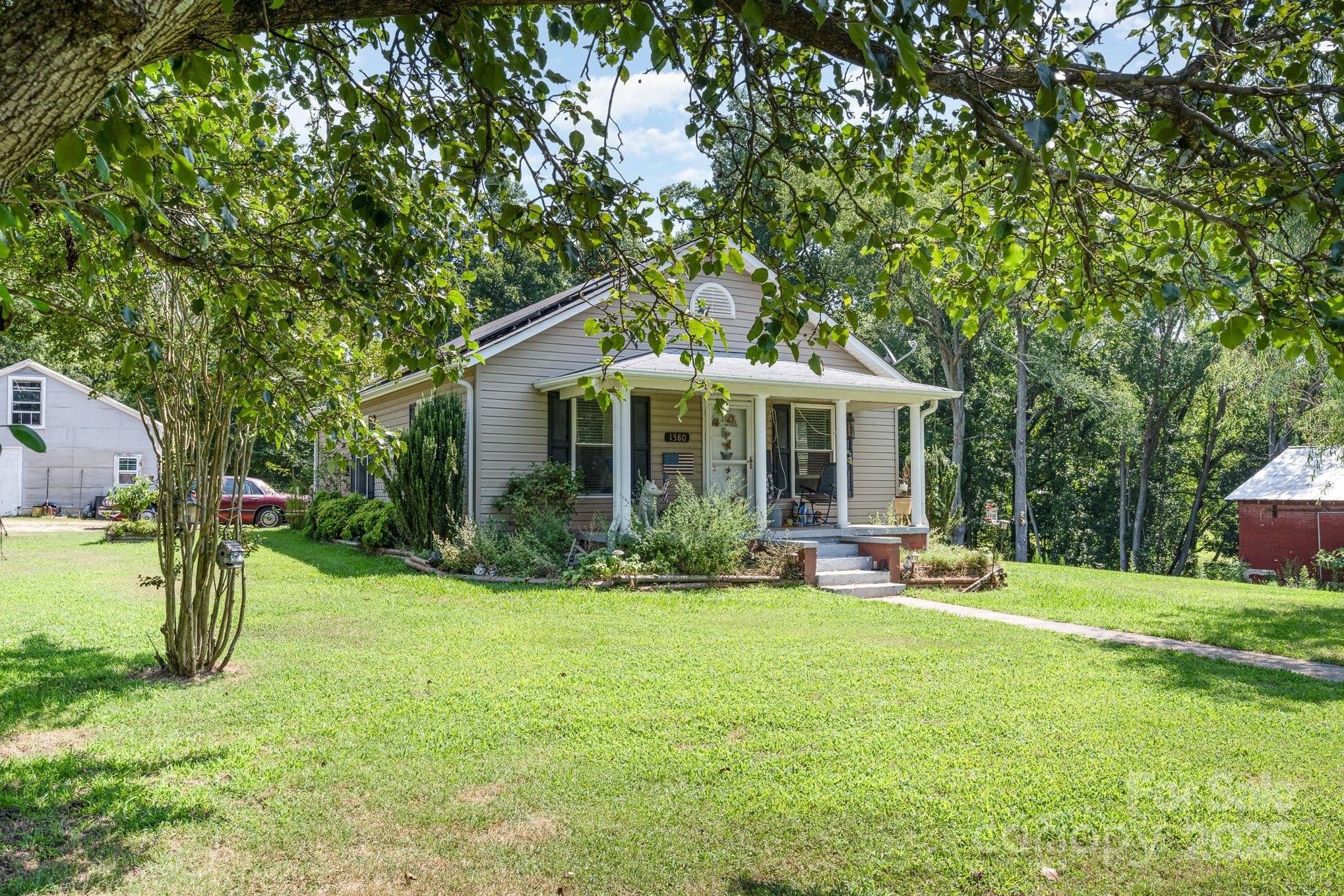1580 Pine Ridge Road