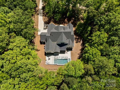 Photo for 3015 Maple Way Drive
