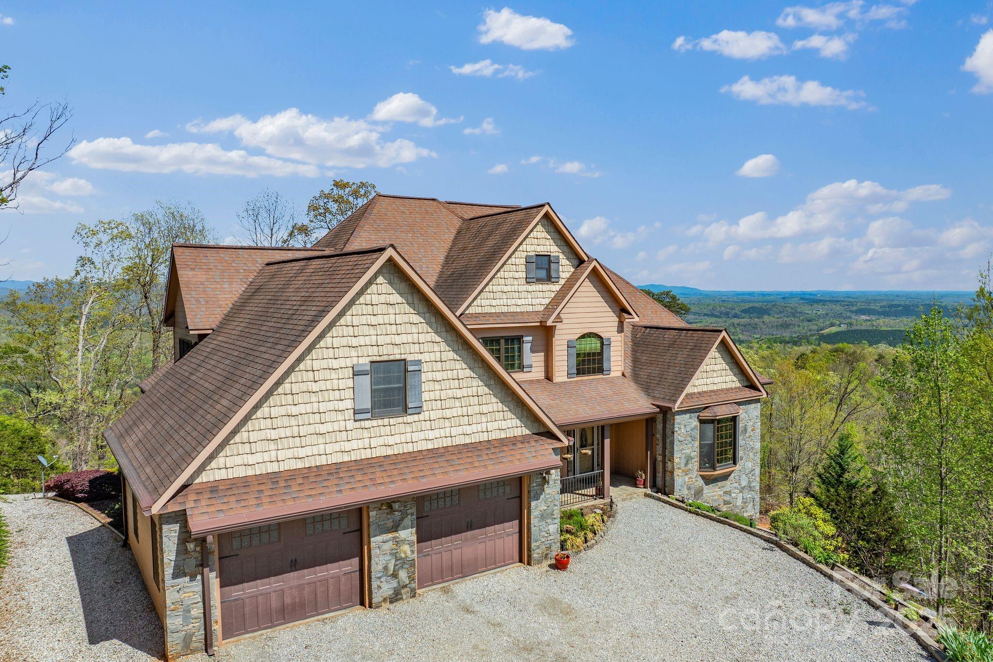 498 Pinnacle Parkway