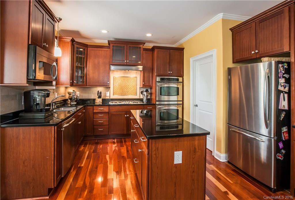 Country Club Shores - Residential