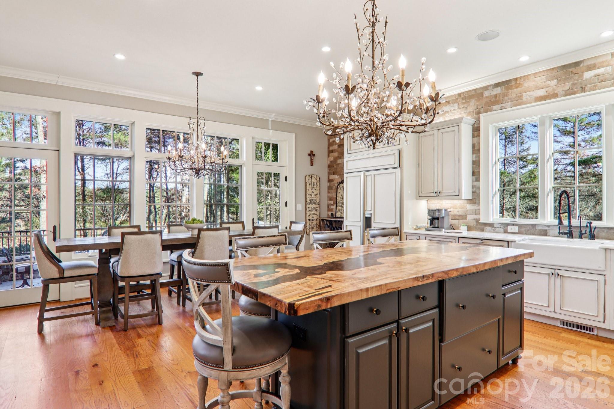 Straus Park - Residential