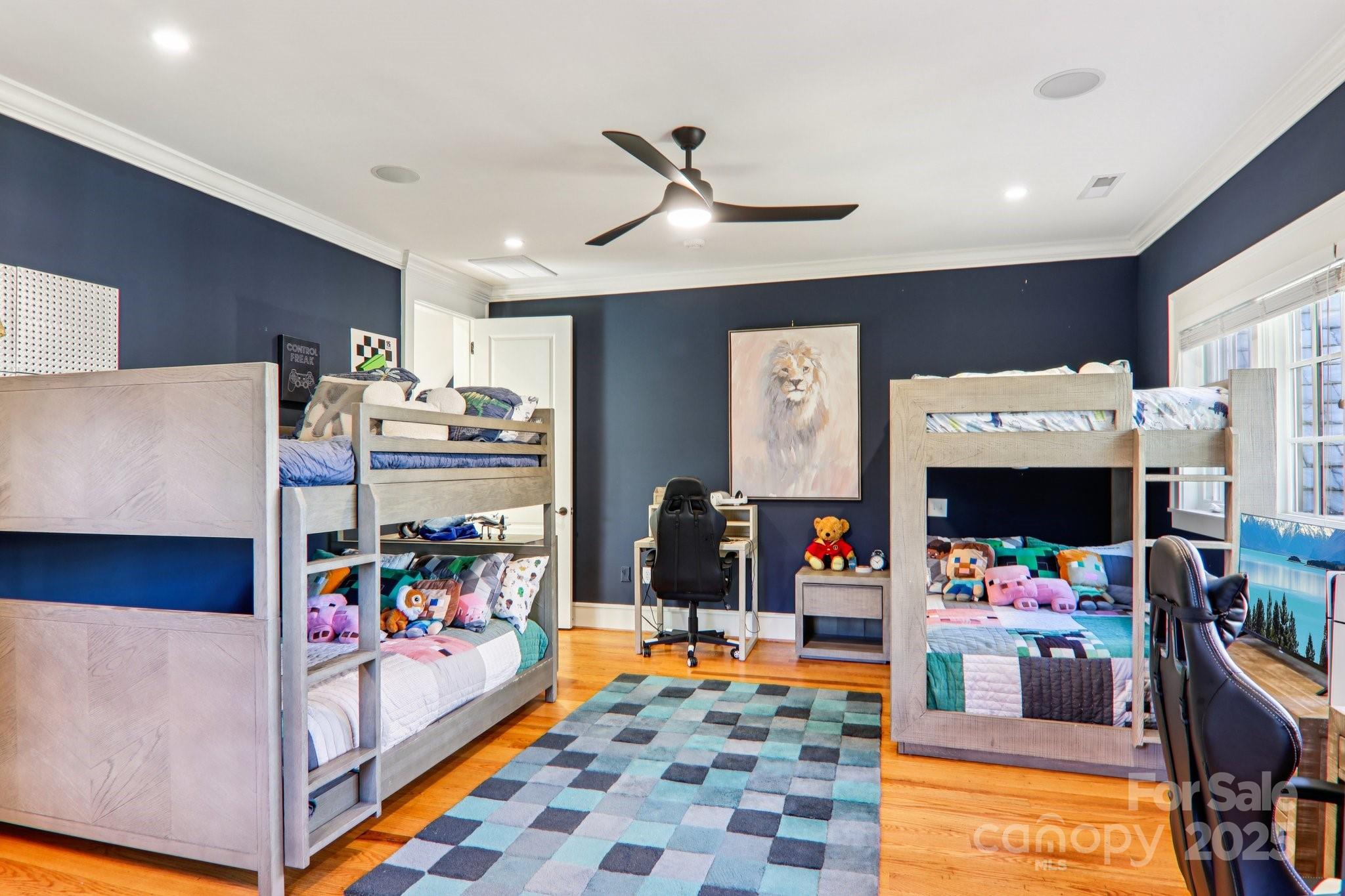 Straus Park - Residential