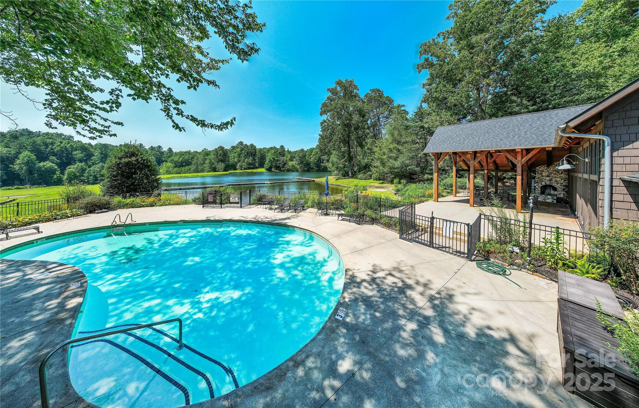 Straus Park - Residential