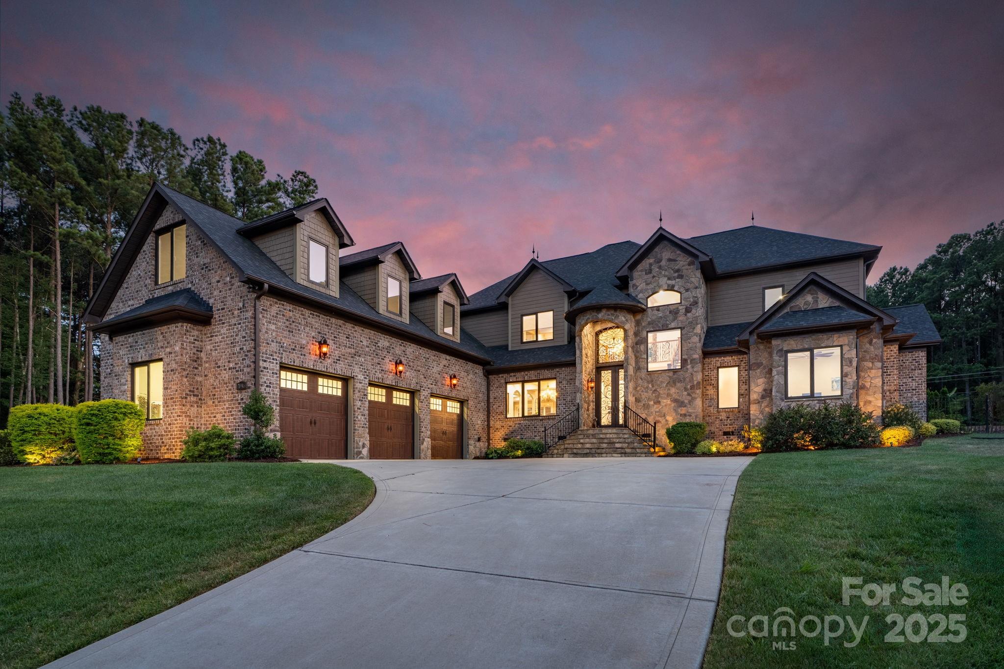 7946 Norman Pointe Drive
