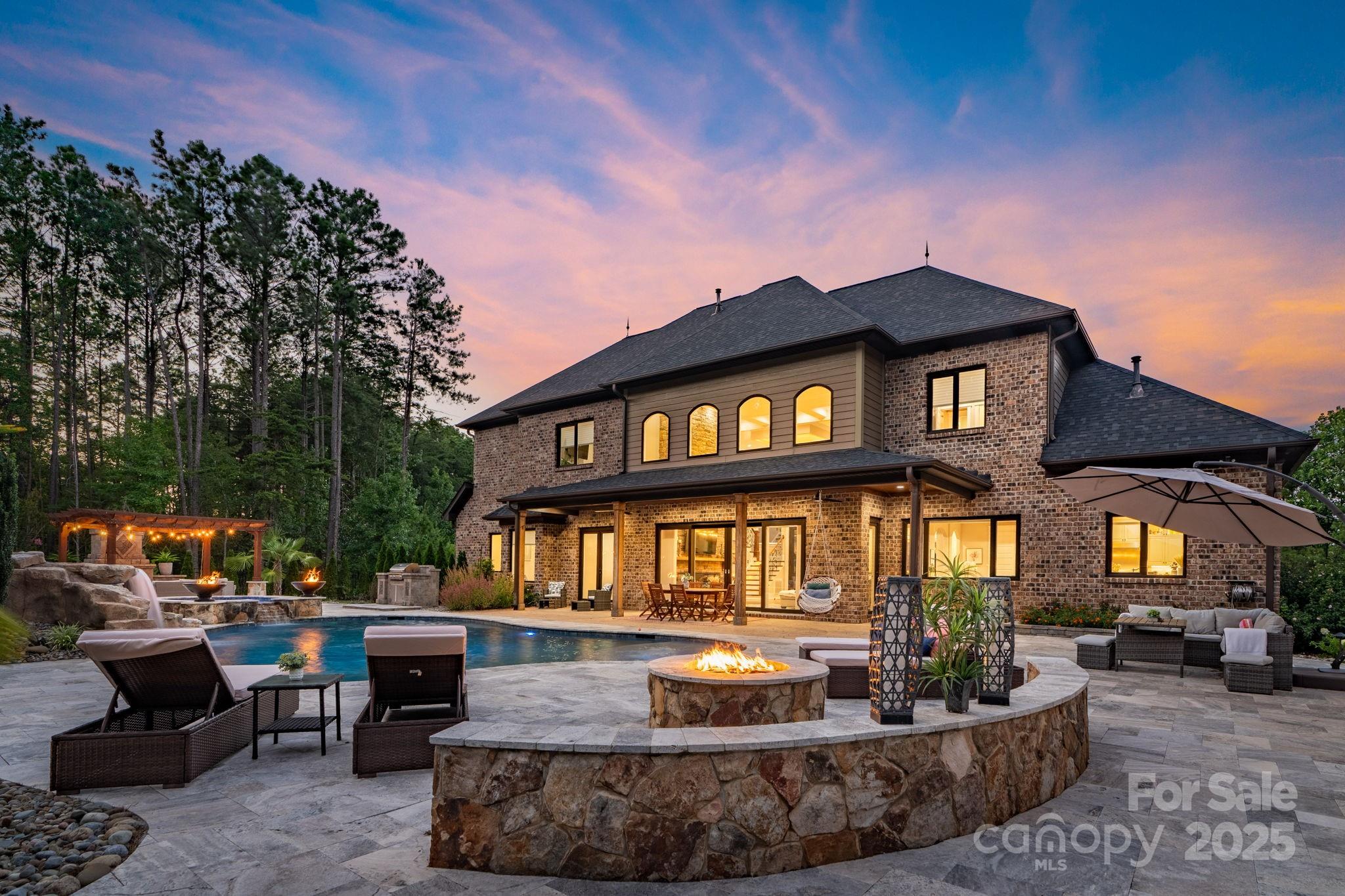 7946 Norman Pointe Drive