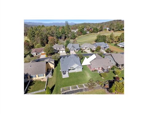 A home in Hendersonville