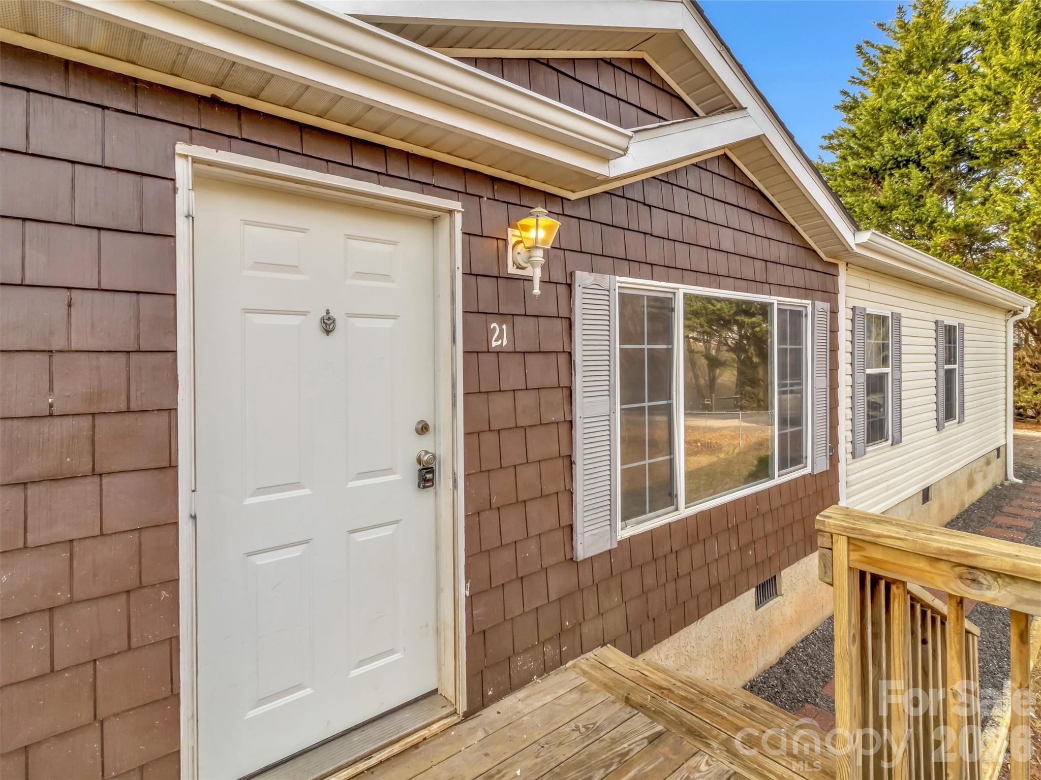 Whispering Winds - Residential