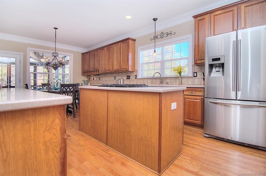 Lake Shore - Residential