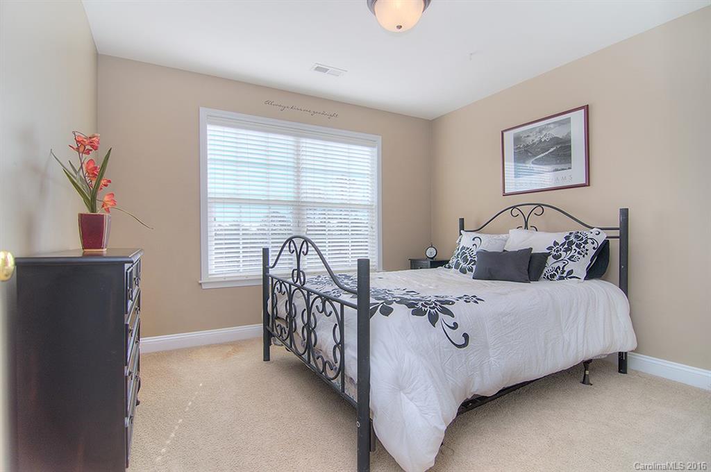 Lake Shore - Residential