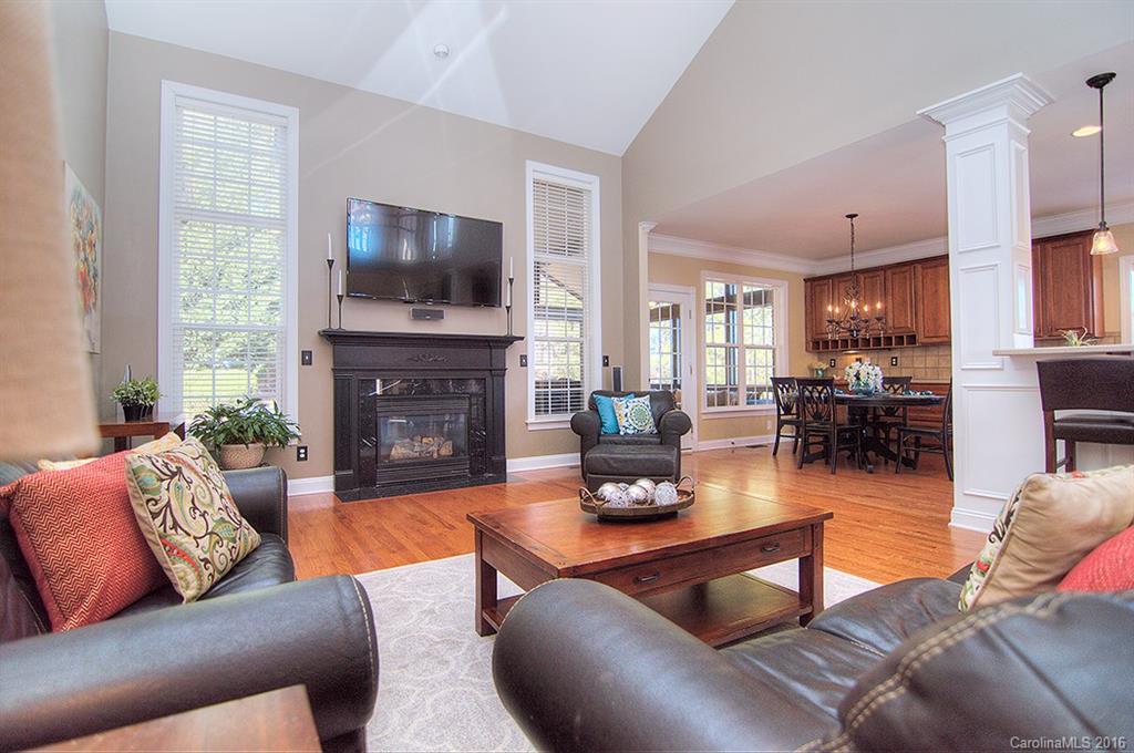 Lake Shore - Residential