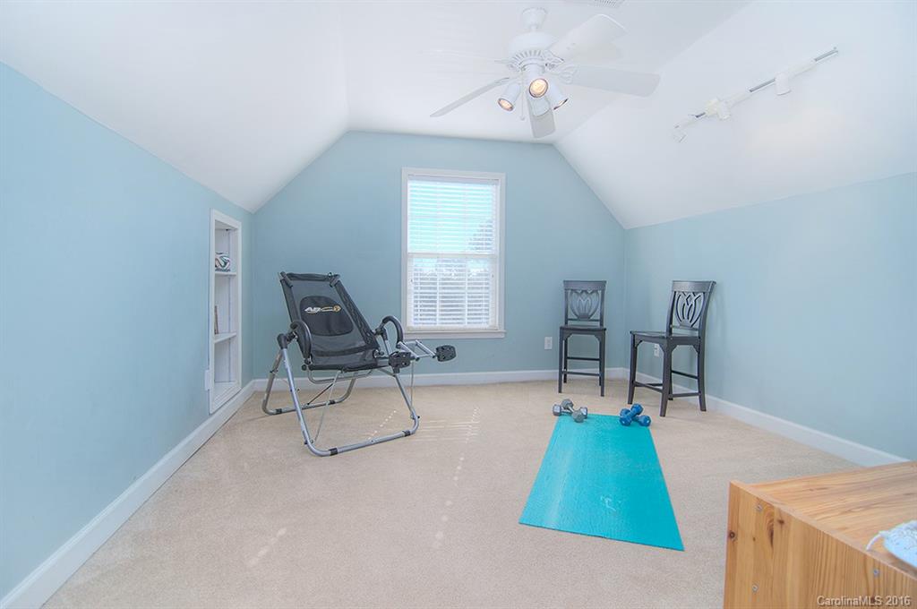 Lake Shore - Residential