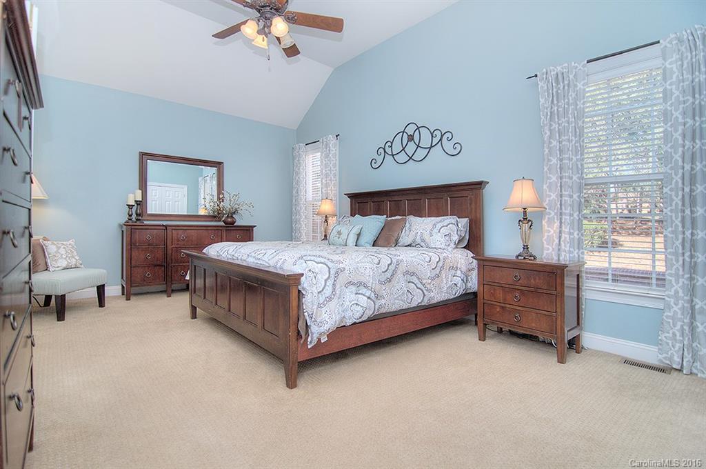 Lake Shore - Residential