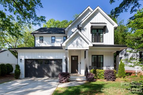 Photo of 2629 Elon Street, Charlotte, NC 28208 (MLS # 4397259)