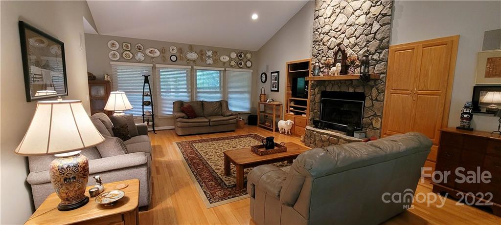 Linville Falls Mountain Club and Preserve - Residential
