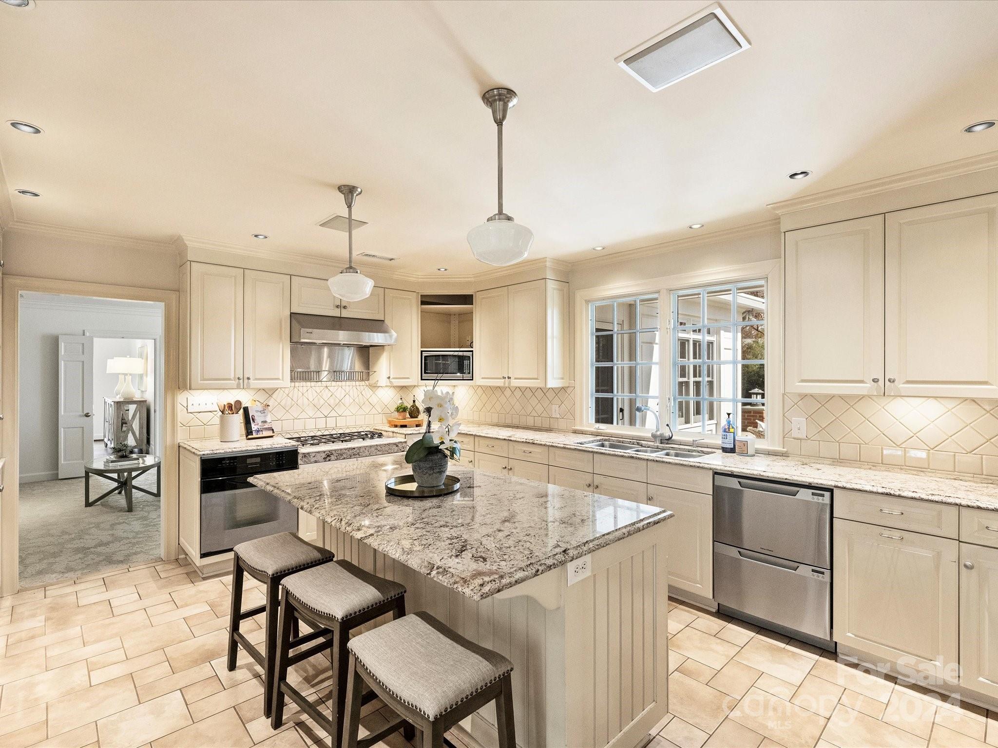 Myers Park - Residential