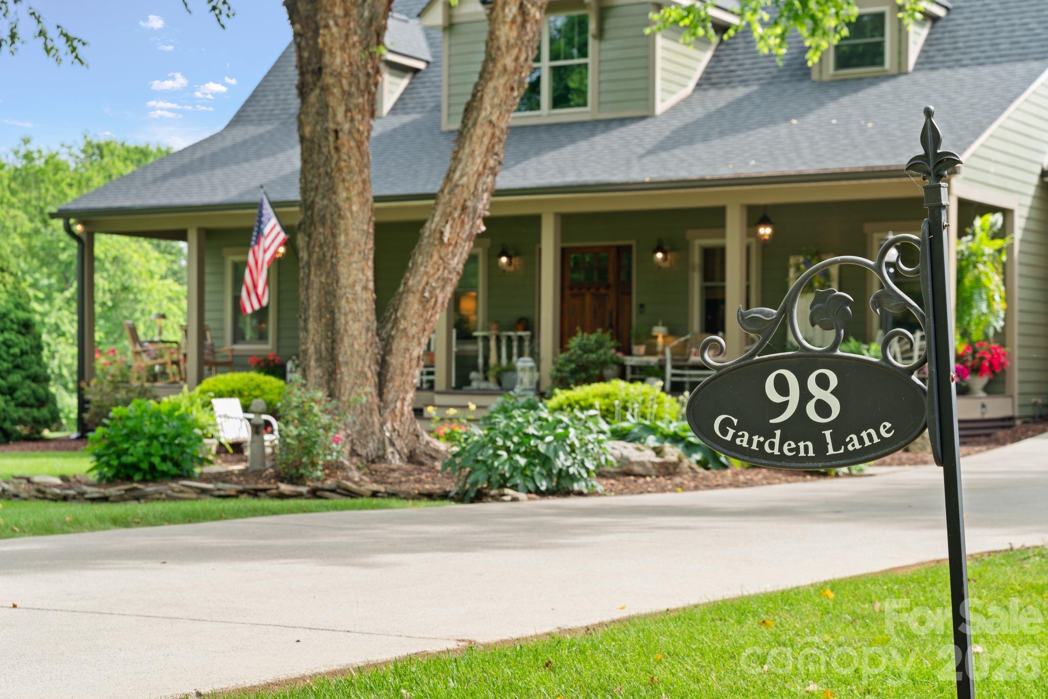 98 Garden Lane