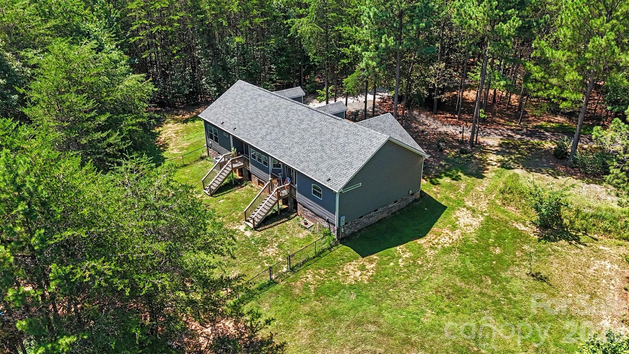 2702 Henry Knob Road