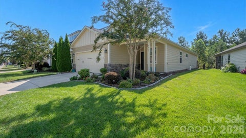 Photo of 4927 Looking Glass Trail, Denver, NC 28037 (MLS # 4424346)