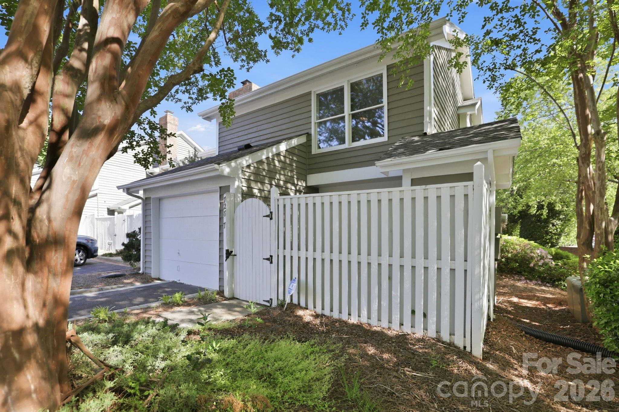 The Gates at Quail Hollow - Residential