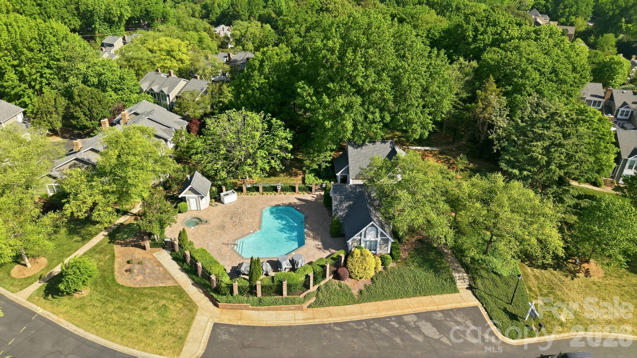 The Gates at Quail Hollow - Residential