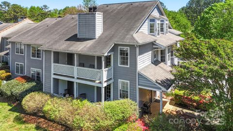 6053 Treetop Court Charlotte NC 28212