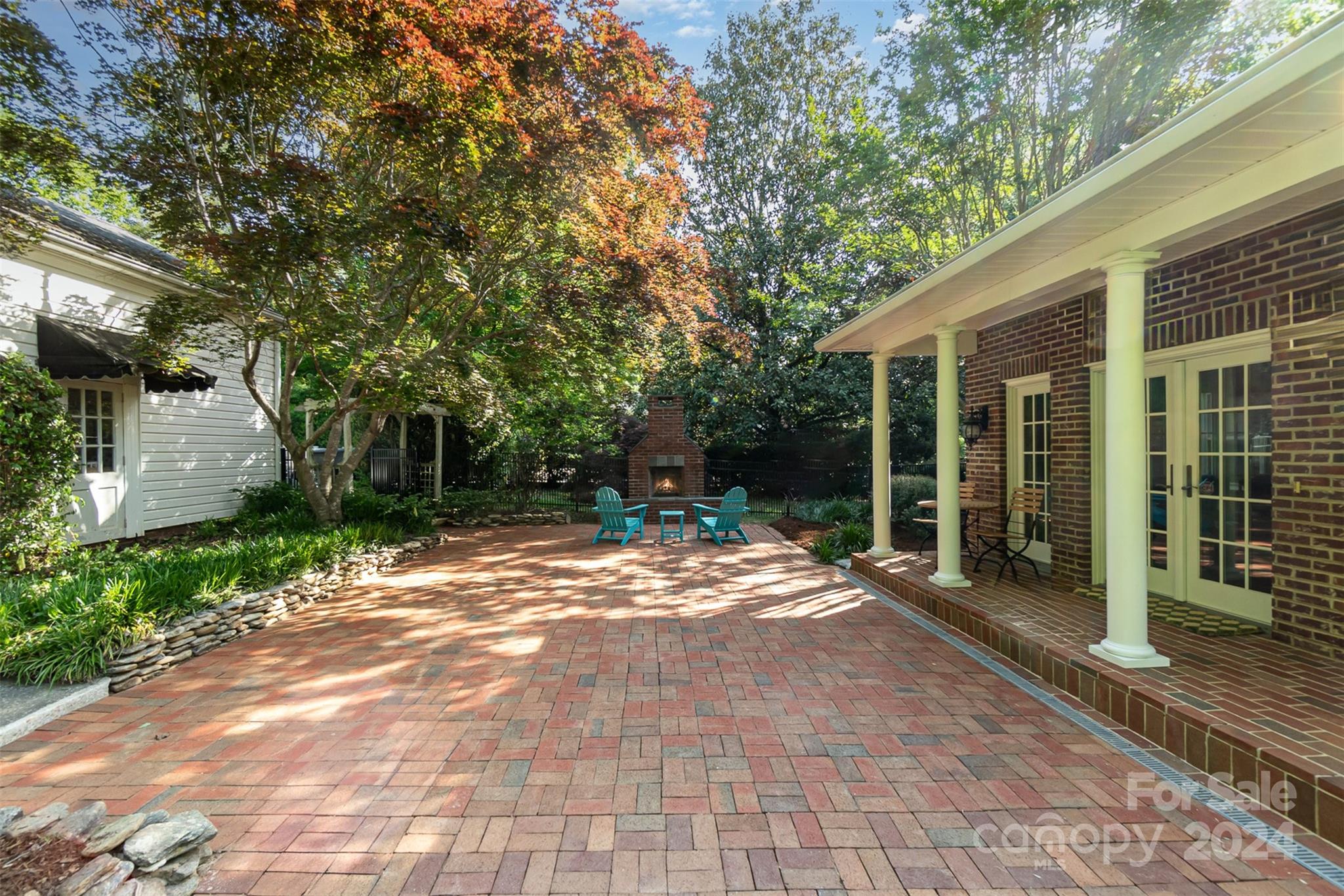 Myers Park - Residential