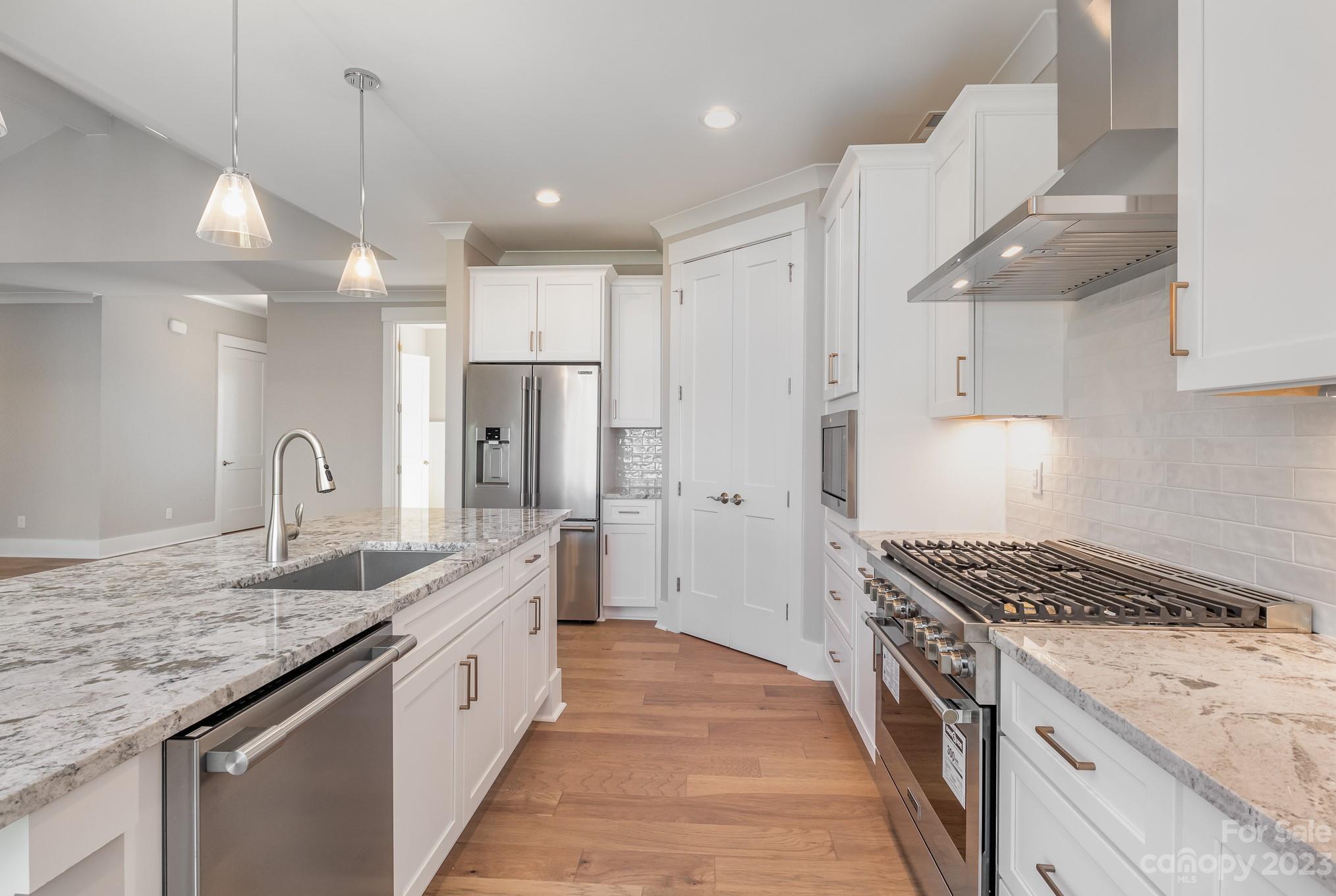 Meadow Lakes II - Residential