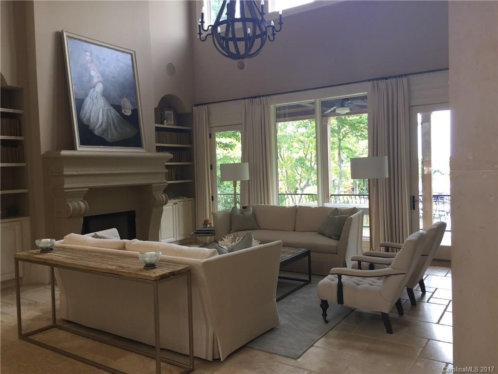 The Peninsula - Residential