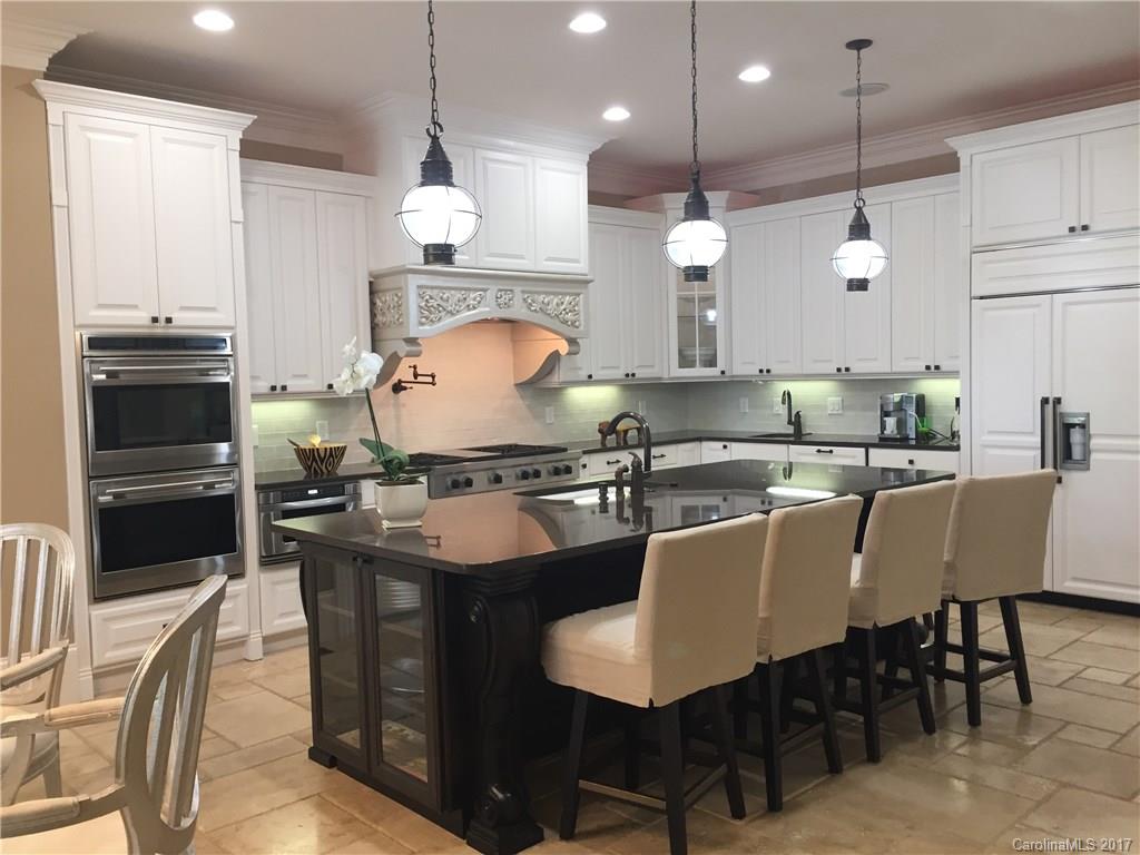 The Peninsula - Residential