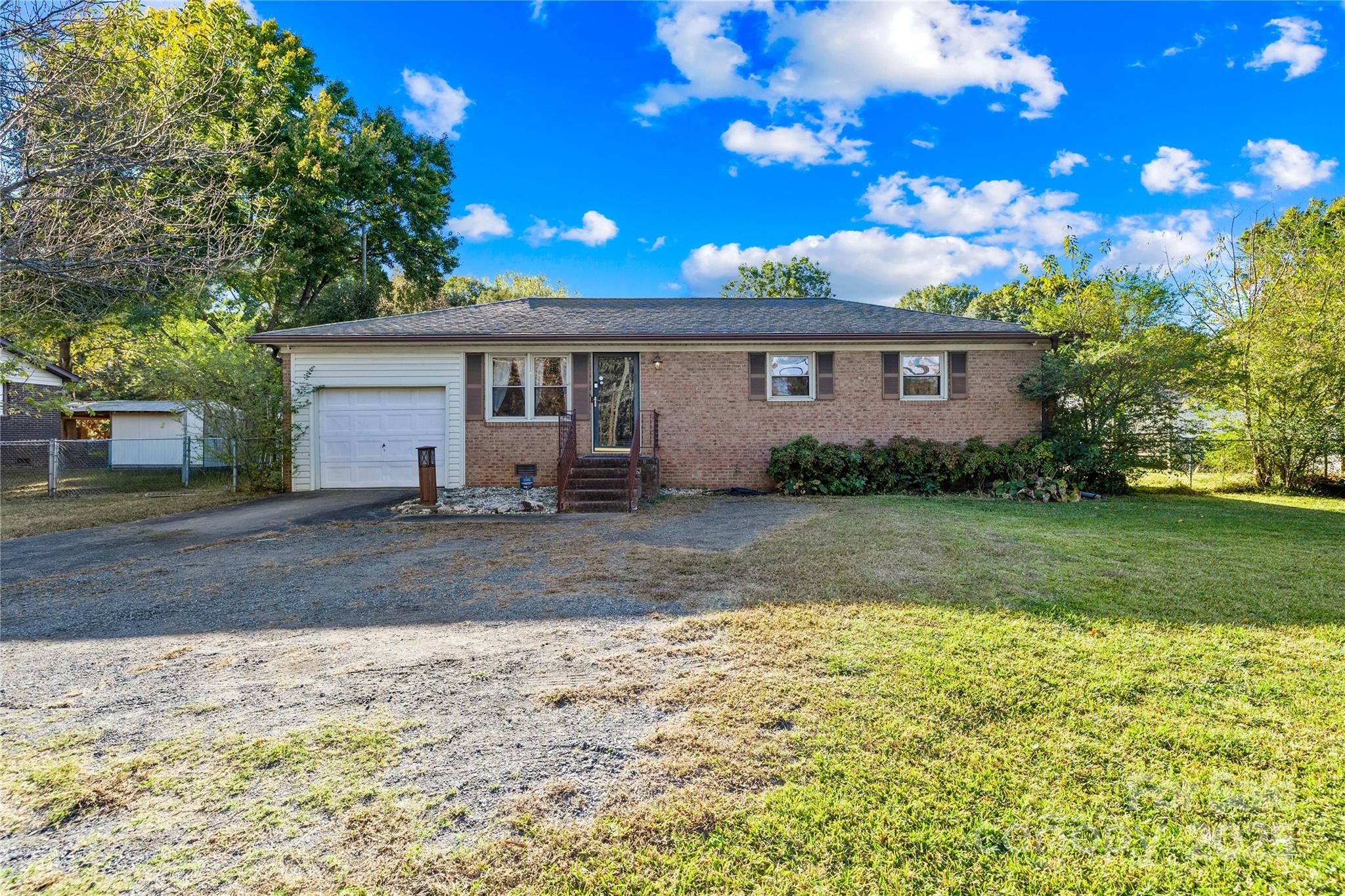 1208 Stallings Road